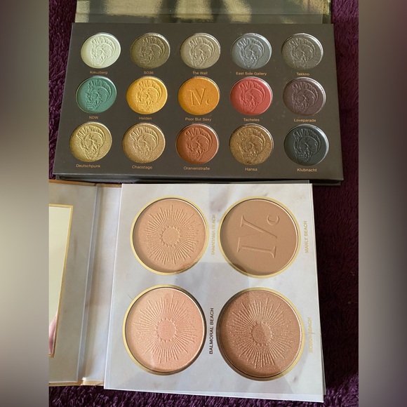 Highlighter and eyeshadow - Picture 1 of 3